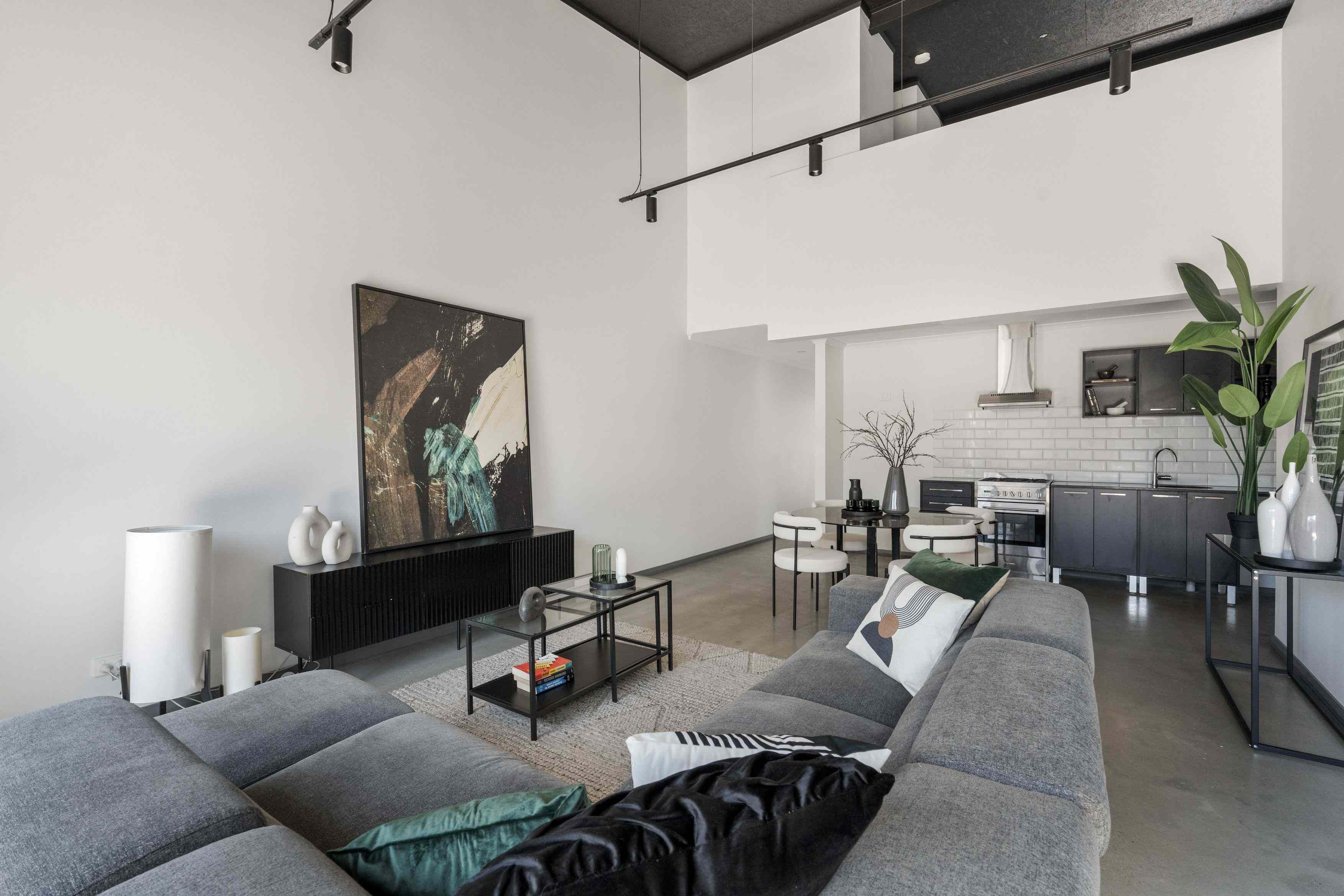 Prop-GPT: House: WA Caversham, WA 6055 Polished, Contemporary and Effortless