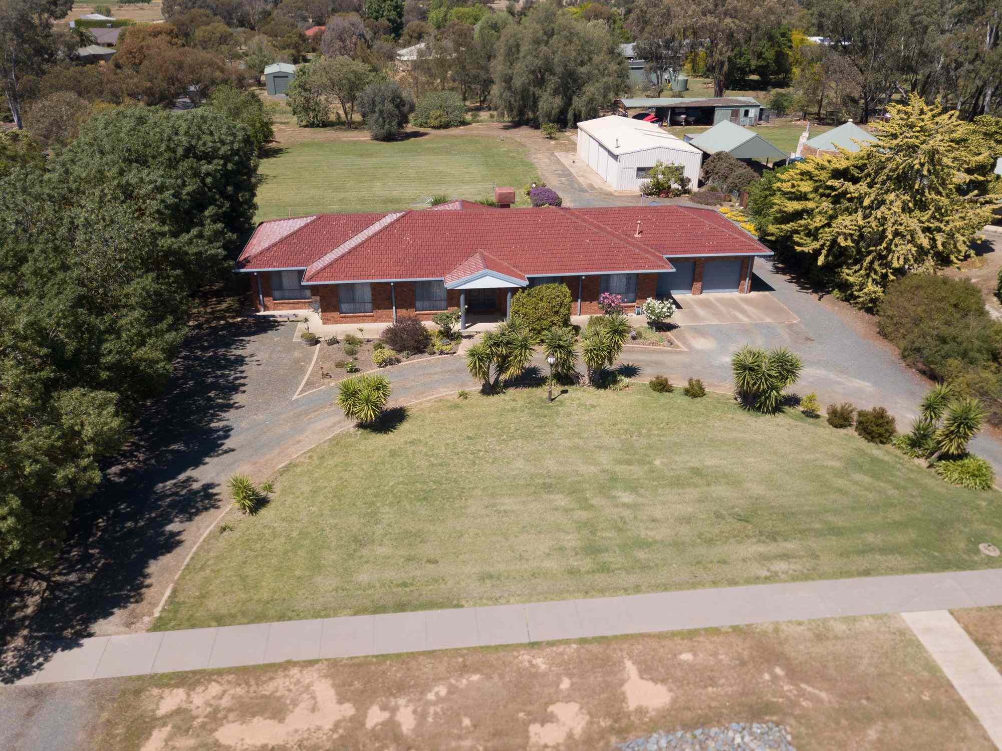 Spacious Living on Over an Acre: VIC Tatura, VIC 3616 House | Prop-GPT the AI-Powered Property Portal