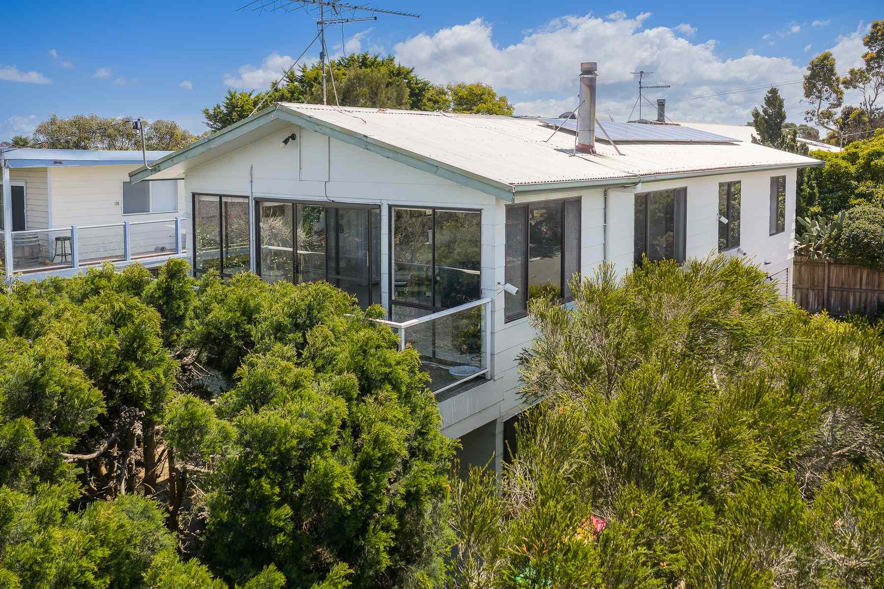 Prop-GPT: House: VIC Cape Paterson, VIC 3995 HIGH ABOVE THE TREES