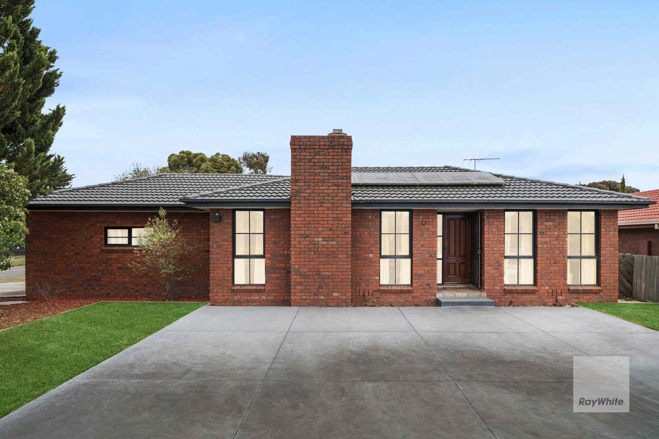 Prop-GPT: House: VIC Taylors Lakes, VIC 3038 Sophistication Meets Comfort.