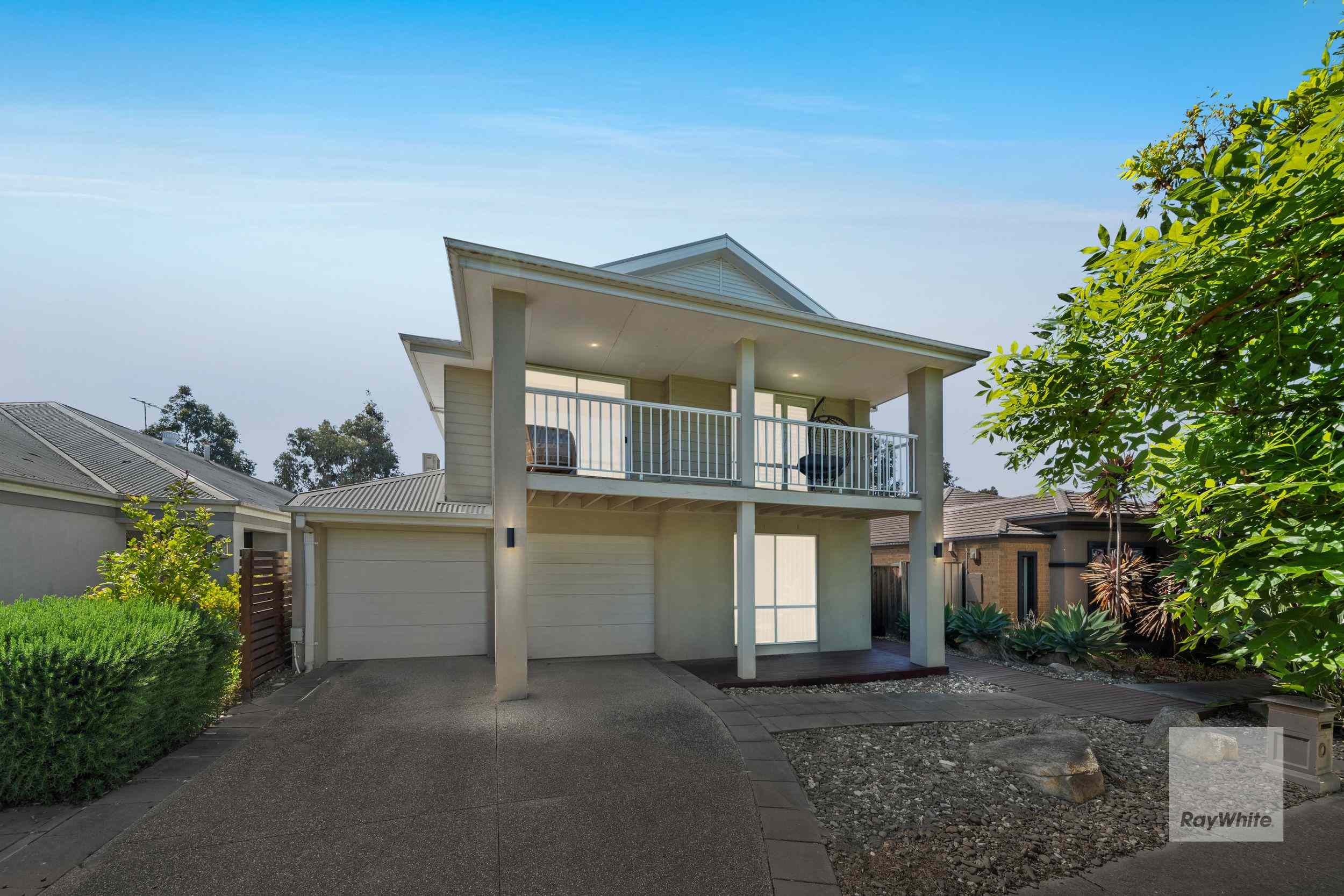 Prop-GPT: House: VIC Caroline Springs, VIC 3023 Delight on Dowie