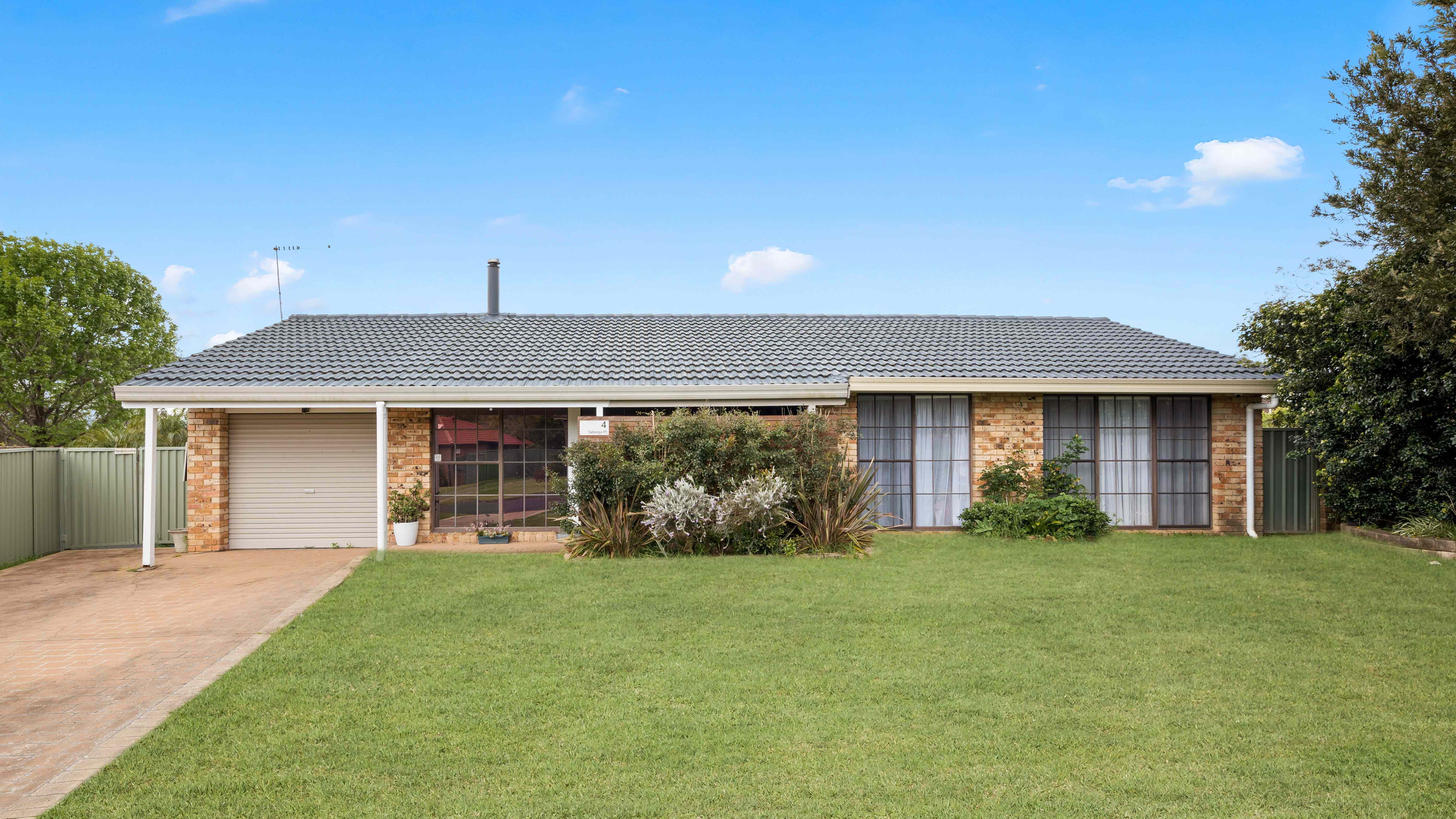 Prop-GPT: House: NSW Ruse, NSW 2560 Renovated Delight