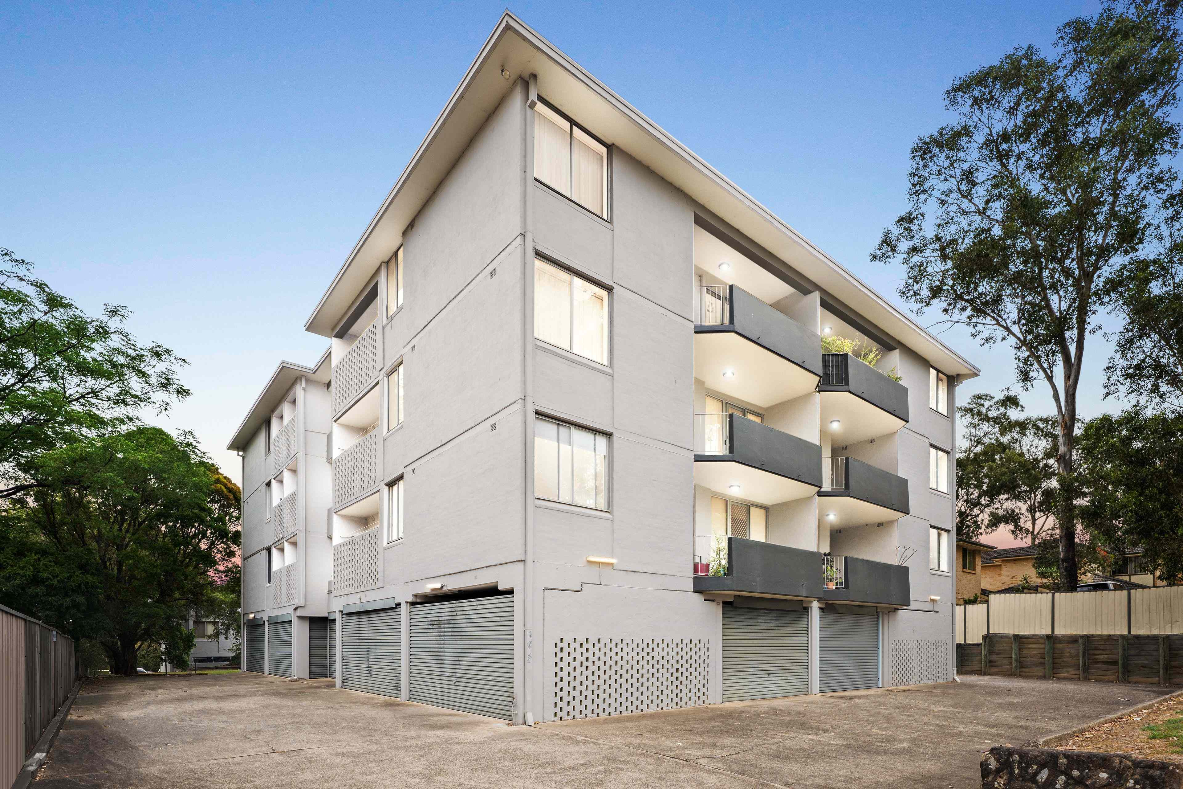 Prop-GPT: Apartment: NSW Kingswood, NSW 2747 Great Investment or First Home in a Convenient, Private Setting!