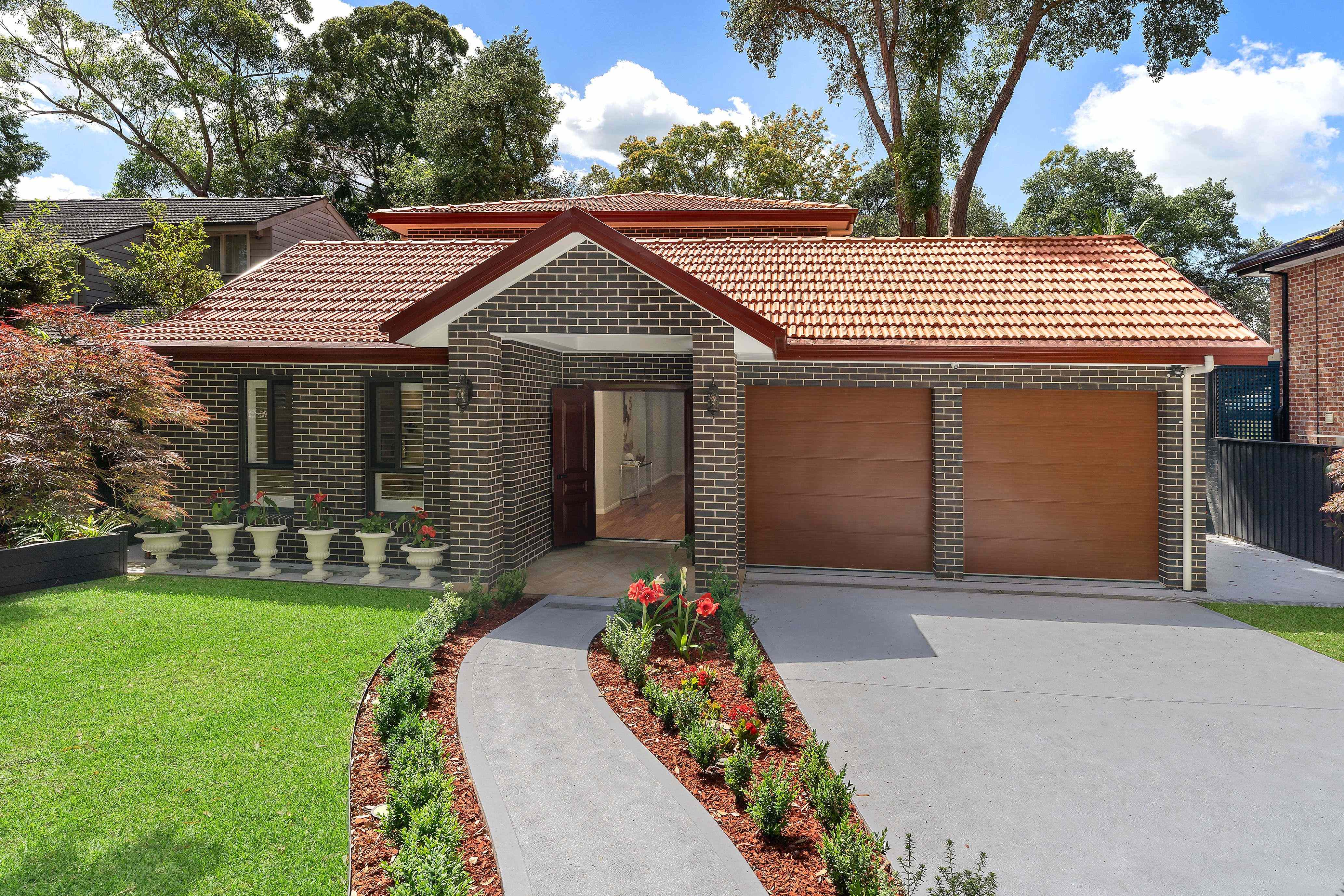 Prop-GPT: House: NSW North Wahroonga, NSW 2076 Grand and Graceful, Luxurious living