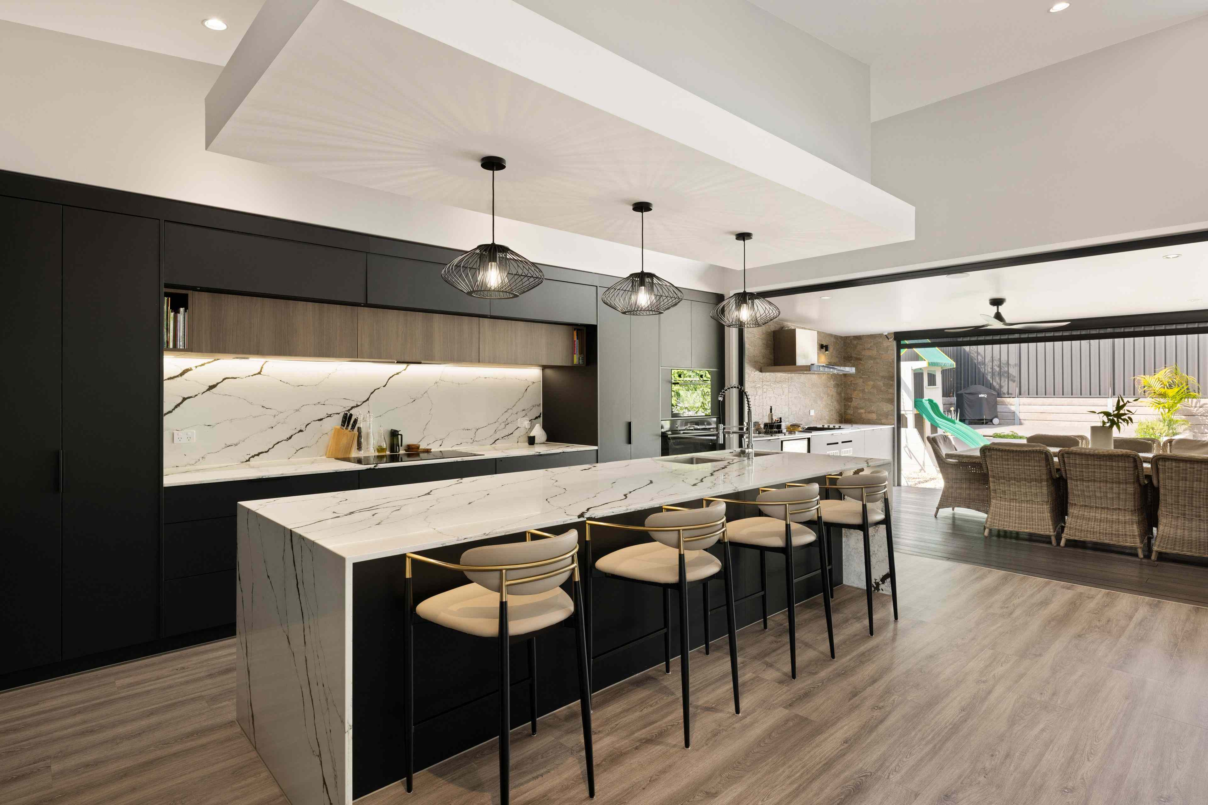 Prop-GPT: House: QLD Holland Park West, QLD 4121 Modern Design and Family-Focused Cul-de-sac Living