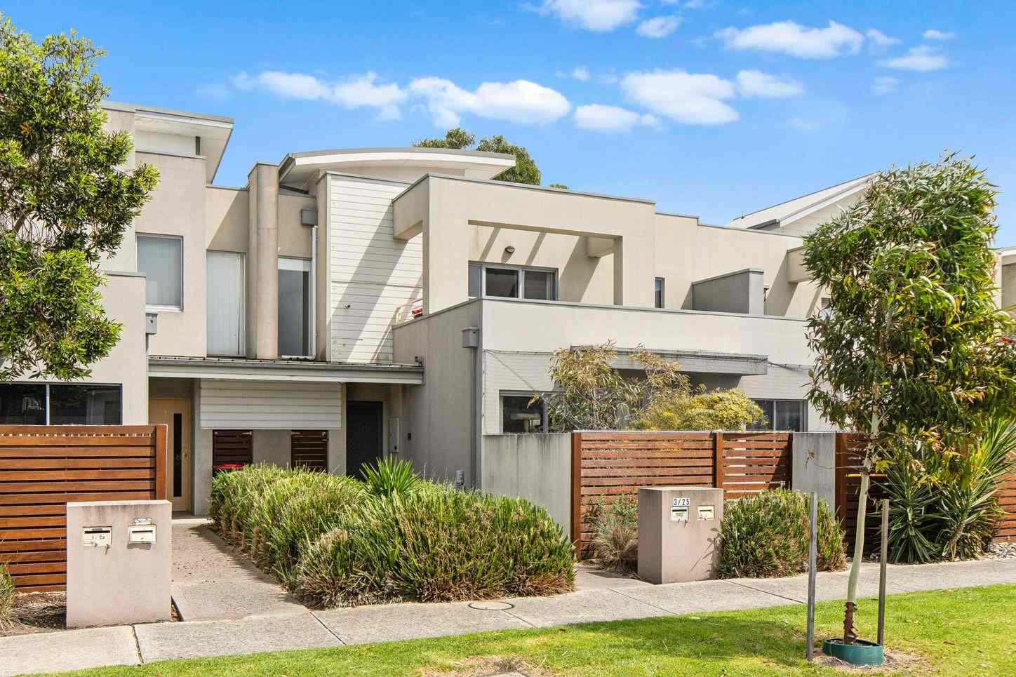 Prop-GPT: Property: VIC Carrum Downs, VIC 3201 3/25 Lats Avenue, Carrum Downs, VIC 3201 - Unit for Sale - harcourts.net
