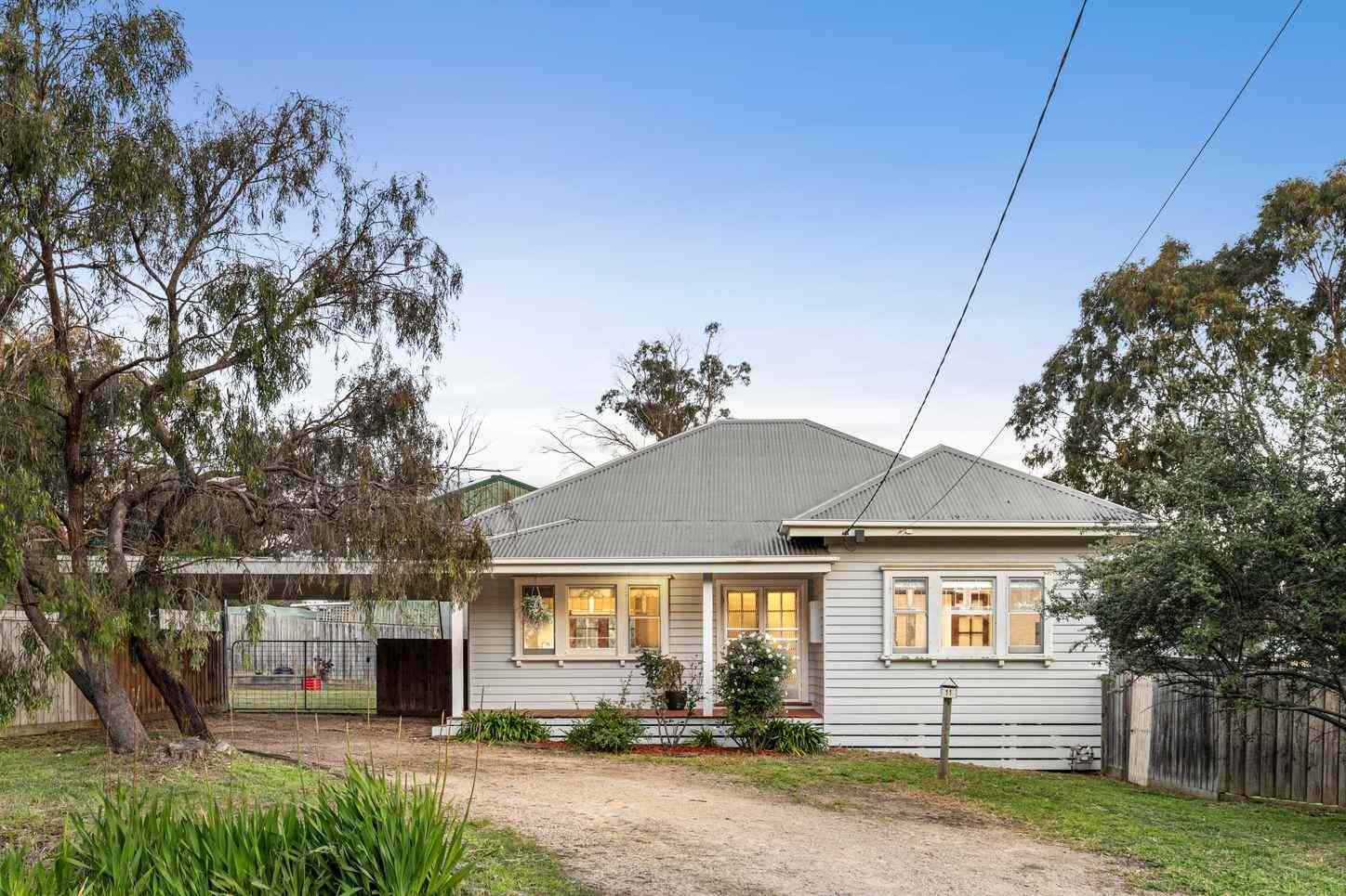 Prop-GPT: House: VIC Crib Point, VIC 3919 11 Martin Street, CRIB POINT, VIC 3919 - House for Sale - harcourts.net