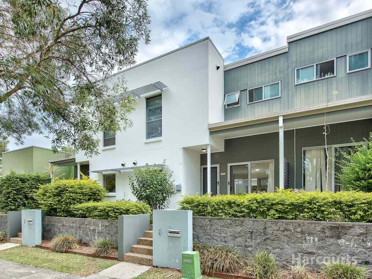 Prop-GPT: House: QLD Fitzgibbon, QLD 4018 3/14 Carnarvon Crescent, Fitzgibbon, QLD 4018 - Townhouse for Sale - harcourts.net