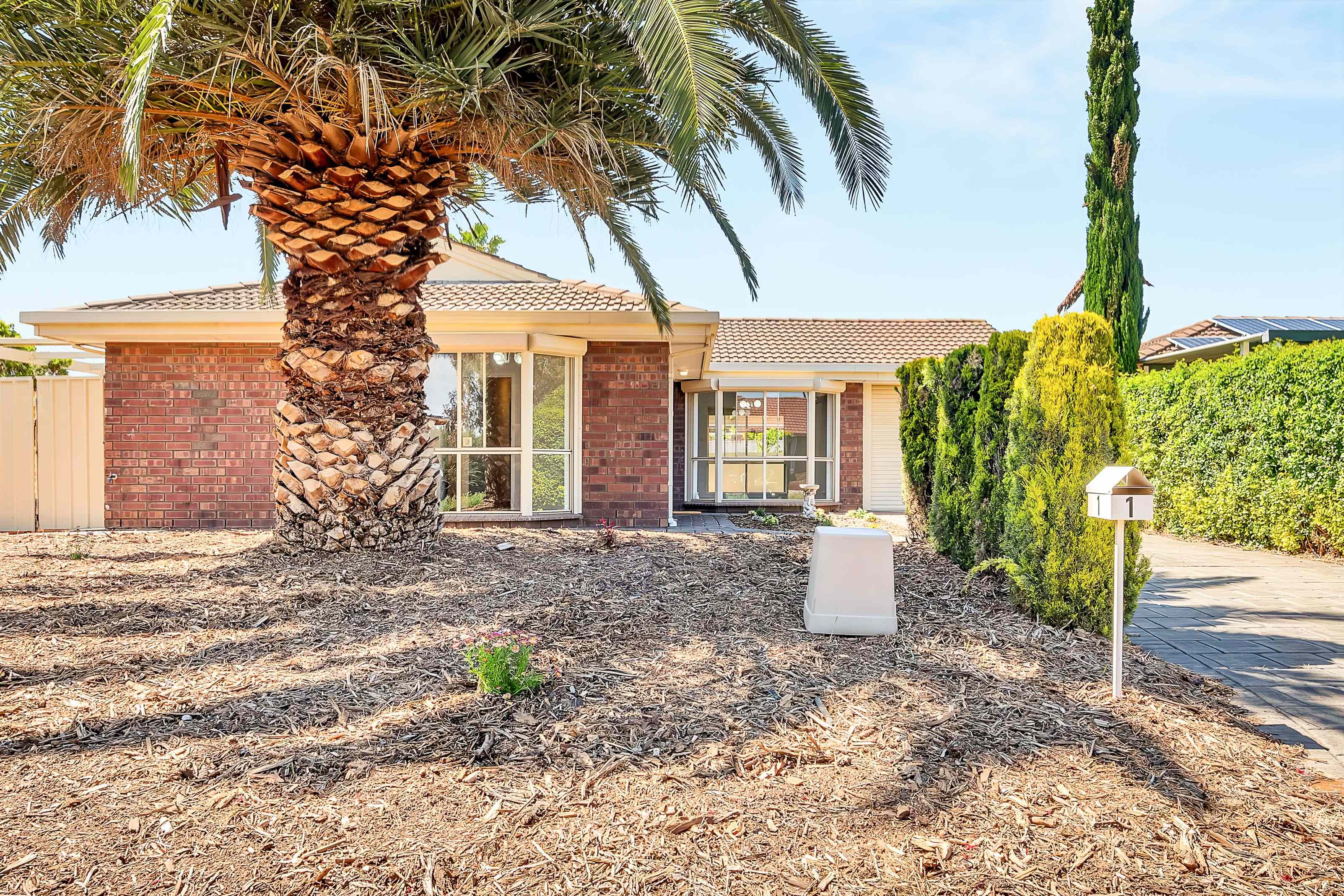 Prop-GPT: House: SA Burton, SA 5110 Unlock The Potential - Live In, Lease Out, or Update To Your Style