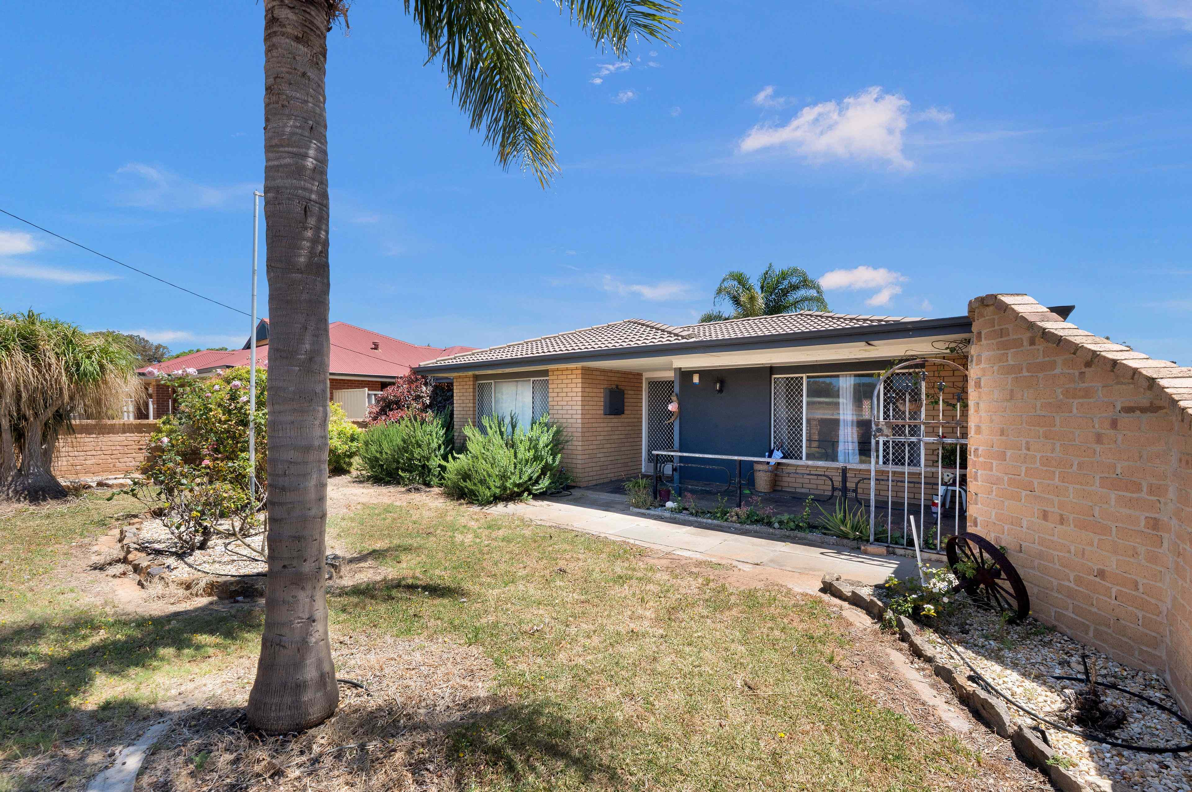 Brick and Tile home on a 1082 sqm block: WA Wonthella, WA 6530 House | Prop-GPT the AI-Powered Property Portal