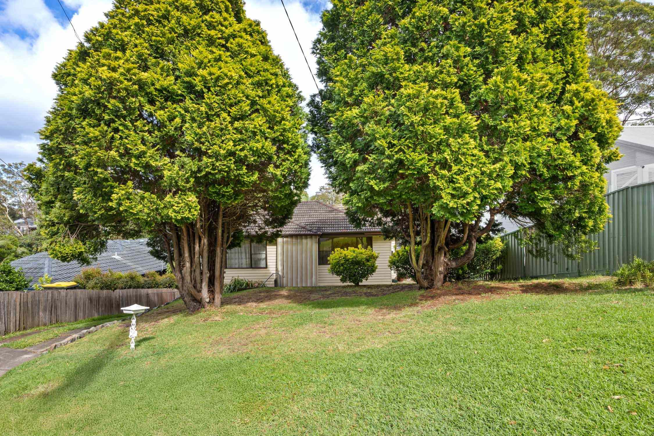 Prop-GPT: Other: NSW Charlestown, NSW 2290 ORIGINAL & READY FOR A FACE LIFT!!!