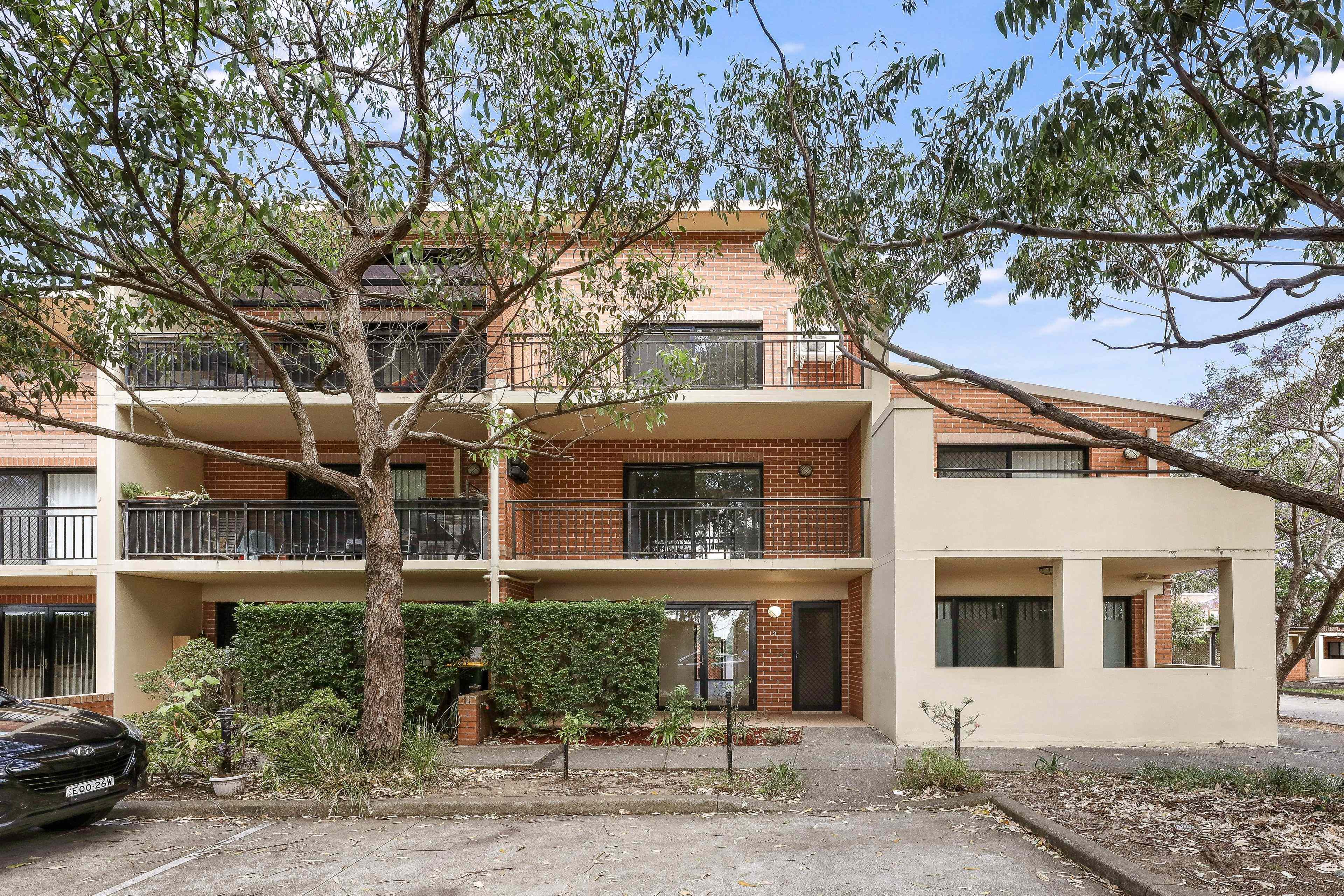 Spacious 3-Bedroom Townhouse Offering Comfort and Convenience in Padstow: NSW Padstow, NSW 2211 Townhouse | Prop-GPT the AI-Powered Property Portal
