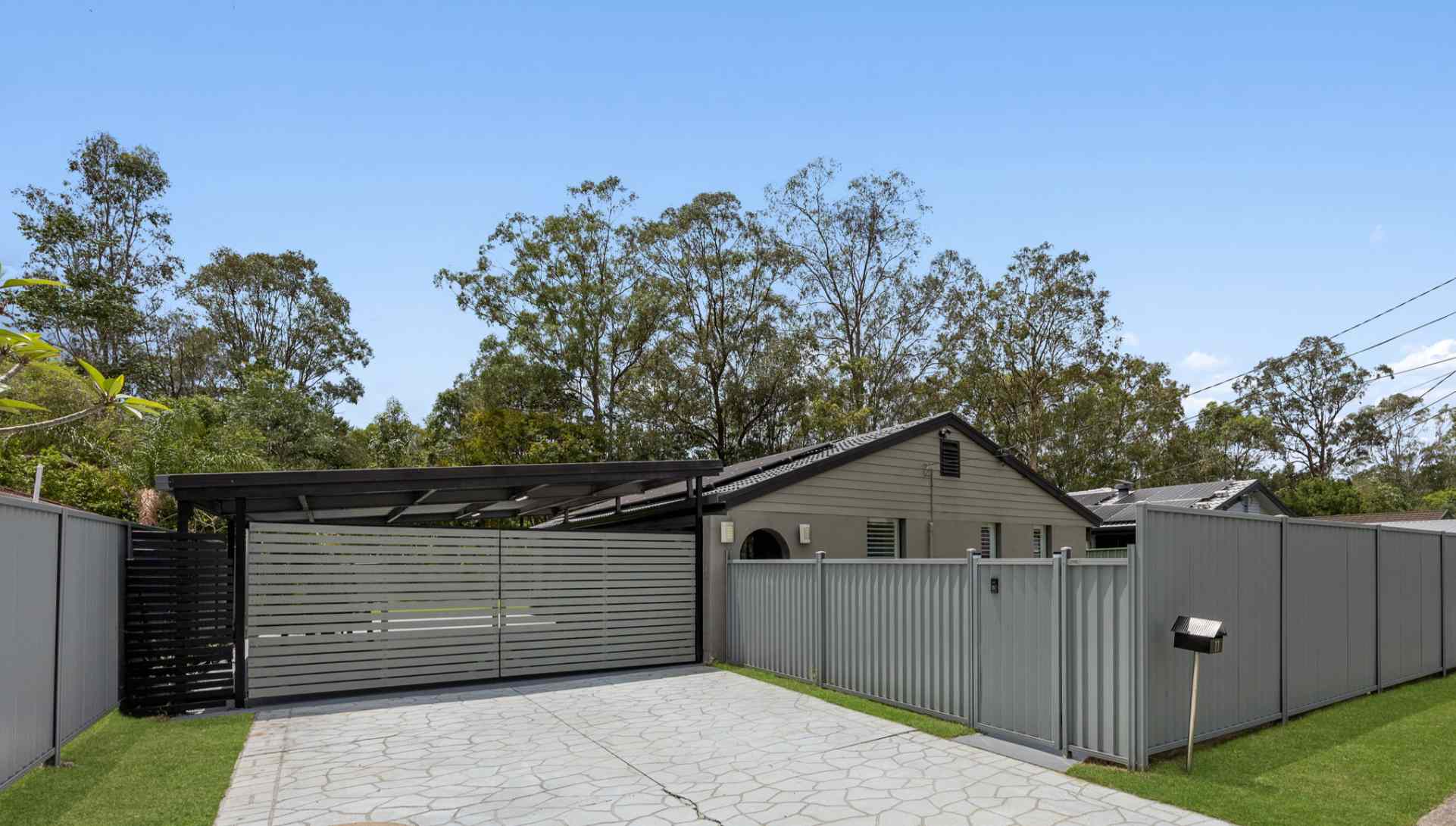 Prop-GPT: House: QLD Loganholme, QLD 4129 Your Next Chapter Starts Here - Spacious Home, Great Location!