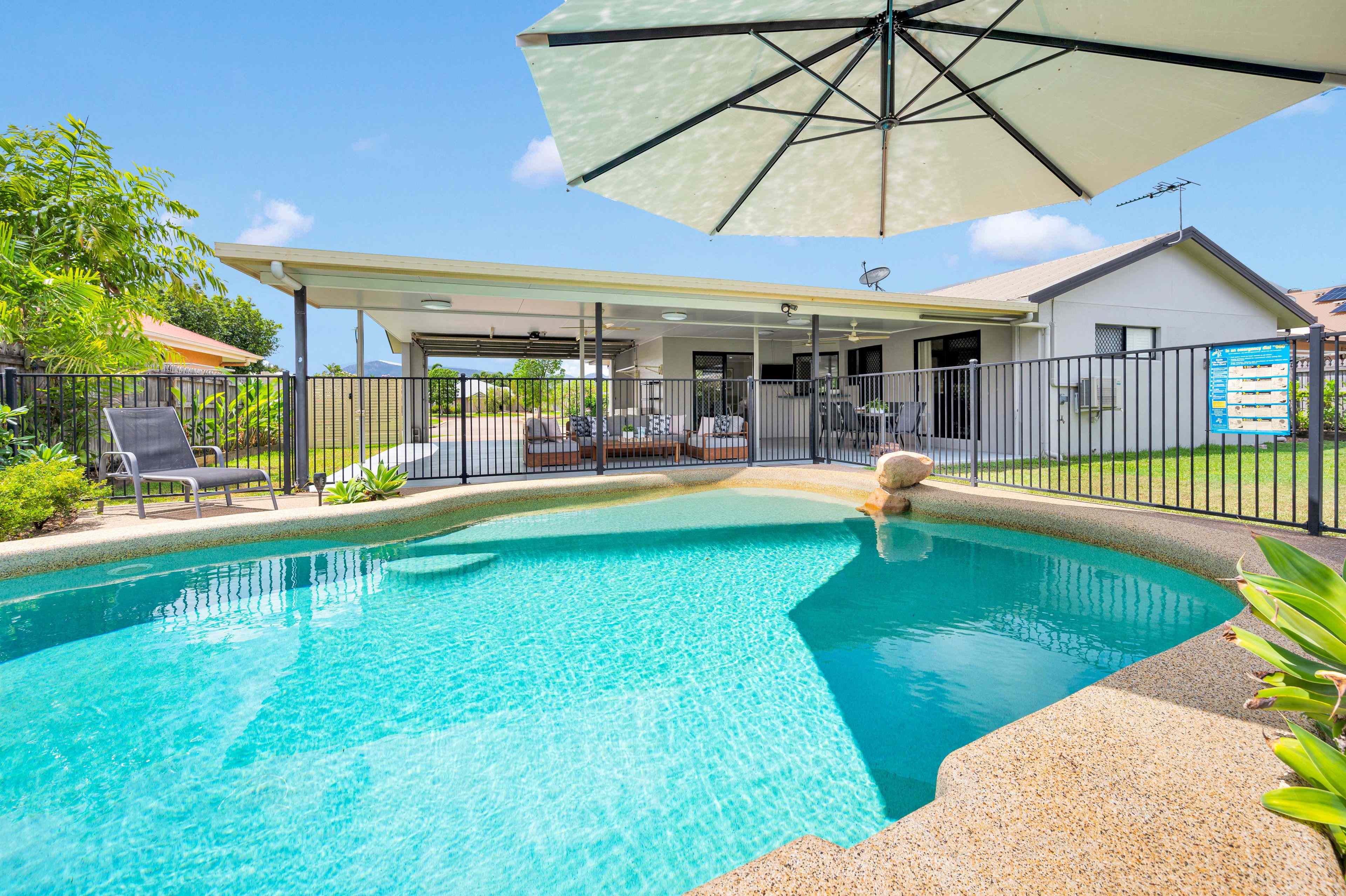 Prop-GPT: House: QLD Kirwan, QLD 4817 AP Williams Family Home in a Sought-After Pocket of Kirwan!