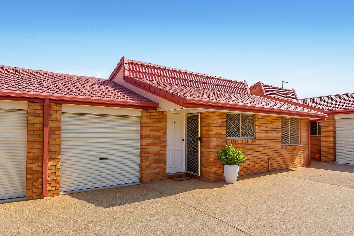 Prop-GPT: Property: QLD Cleveland, QLD 4163 7/30-32 Waterloo Street, CLEVELAND, QLD 4163 - Unit for Sale - harcourts.net