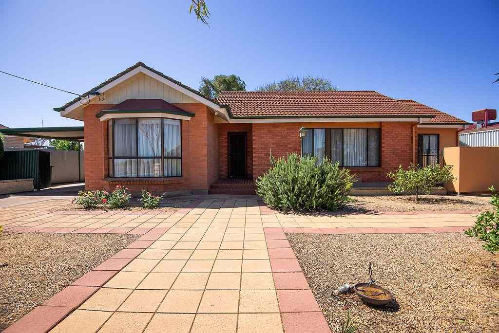 4 Kloeden Street, WHYALLA NORRIE, SA 5608 - House for Sale - harcourts.net: SA Whyalla Norrie, SA 5608 House | Prop-GPT the AI-Powered Property Portal