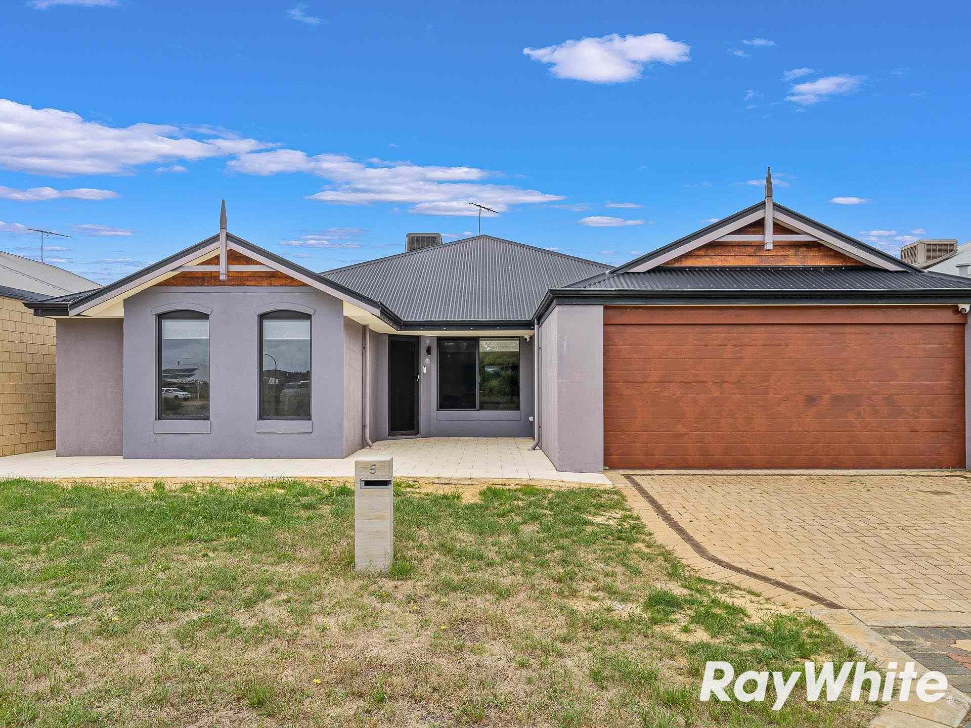 Spacious Family Living in Coastal Community: WA Port Kennedy, WA 6172 House | Prop-GPT the AI-Powered Property Portal