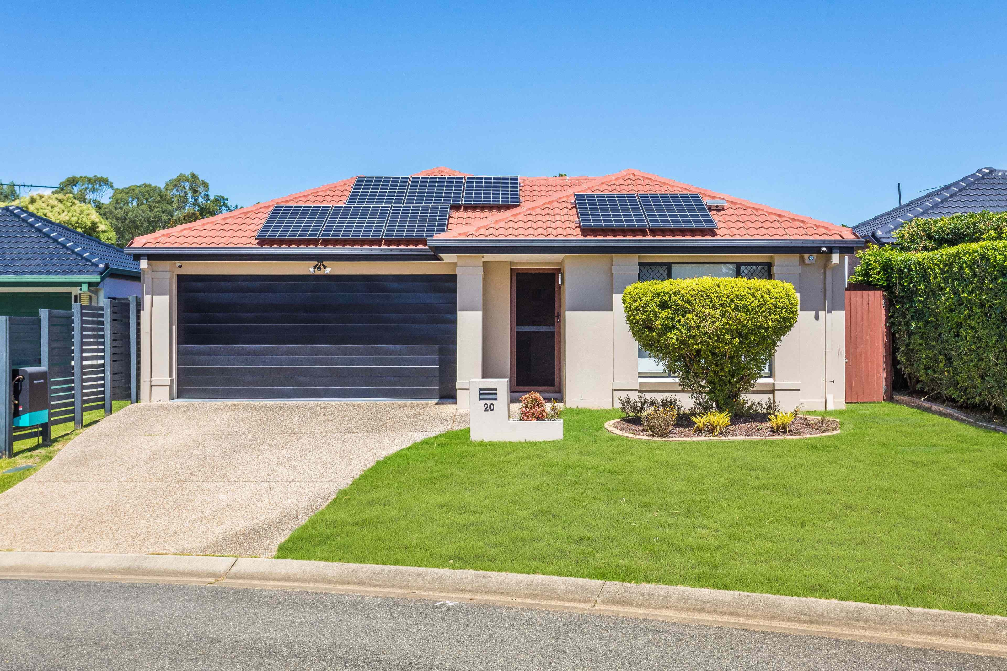 Prop-GPT: House: QLD North Lakes, QLD 4509 Modern Family Home in Premium North Lakes Pocket