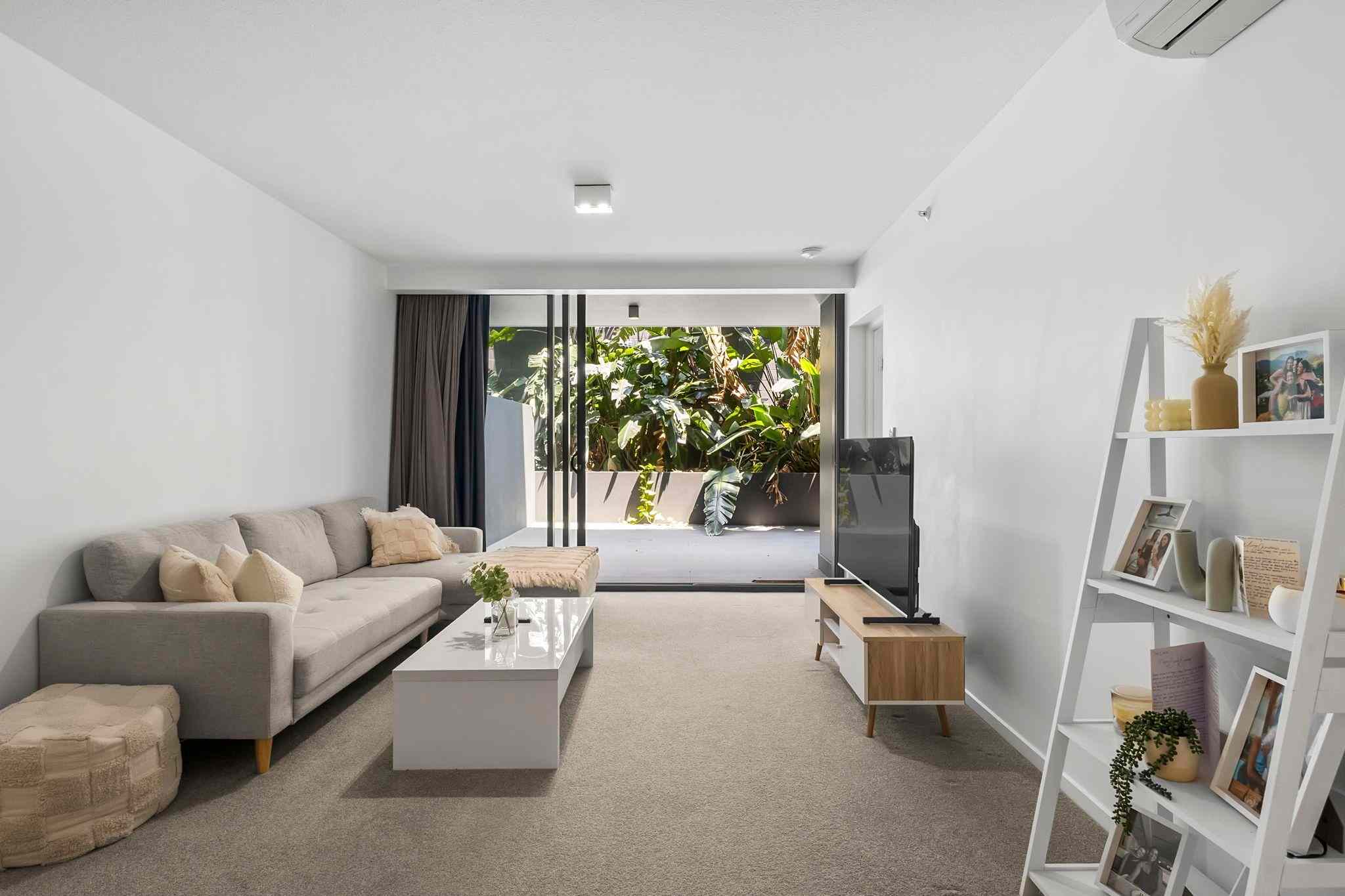 Luxurious Living Awaits in One Oak: QLD Newstead, QLD 4006 Apartment | Prop-GPT the AI-Powered Property Portal