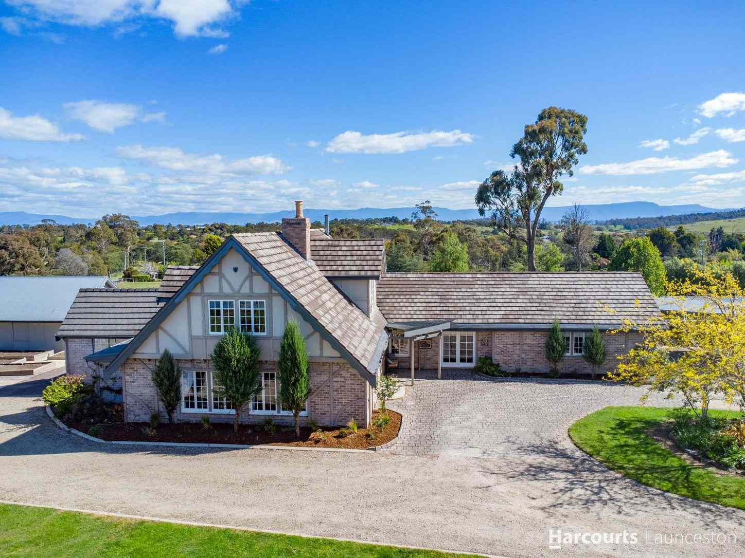 Prop-GPT: House: TAS Devon Hills, TAS 7300 31 Devon Hills Road, DEVON HILLS, TAS 7300 - House for Sale - harcourts.net