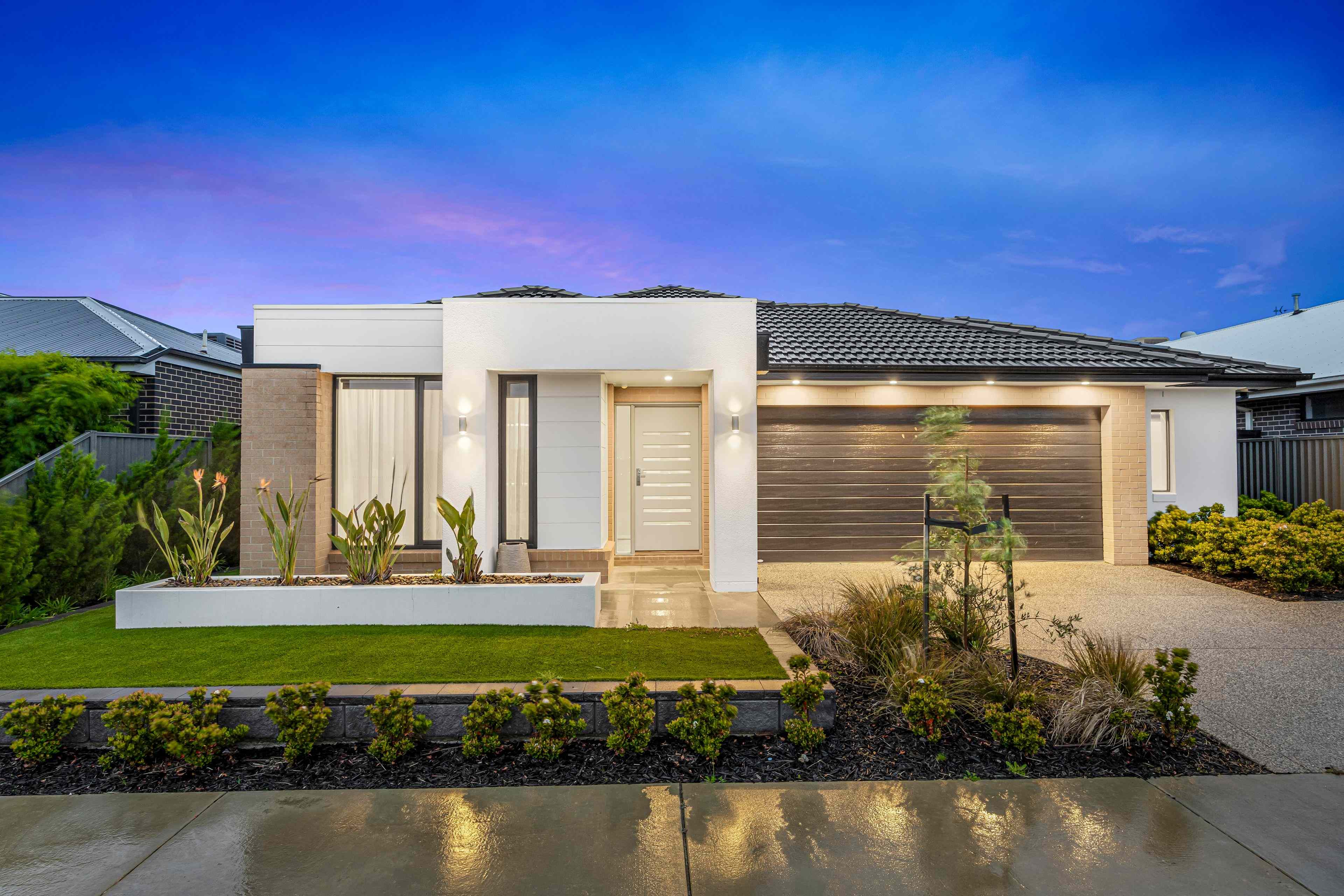 Ex-Display Elegance: Modern Family Living at Its Finest:   House | Prop-GPT the AI-Powered Property Portal