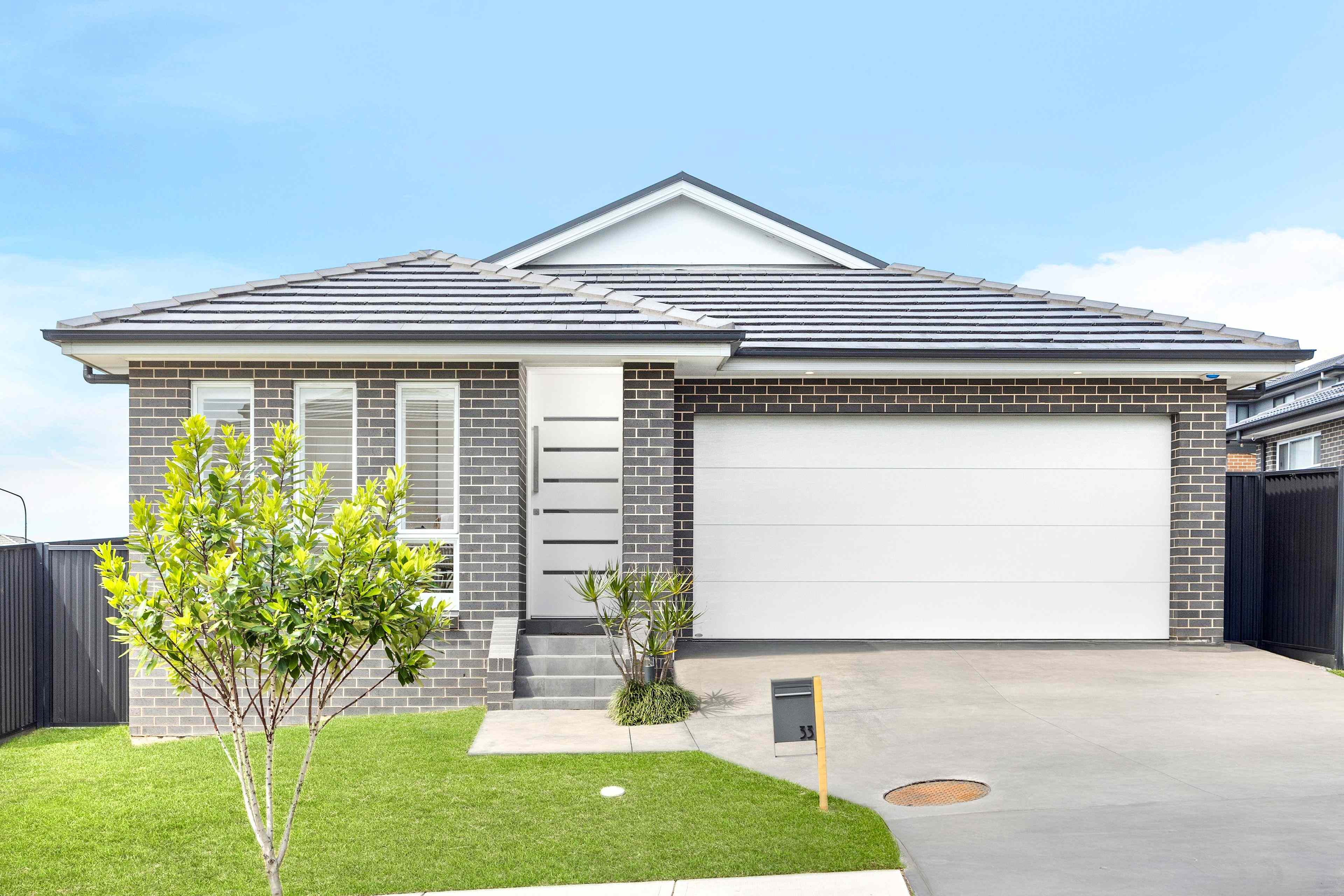 Prop-GPT: House: NSW Schofields, NSW 2762 Sun-Filled Family Home Minutes from Shops & Schools