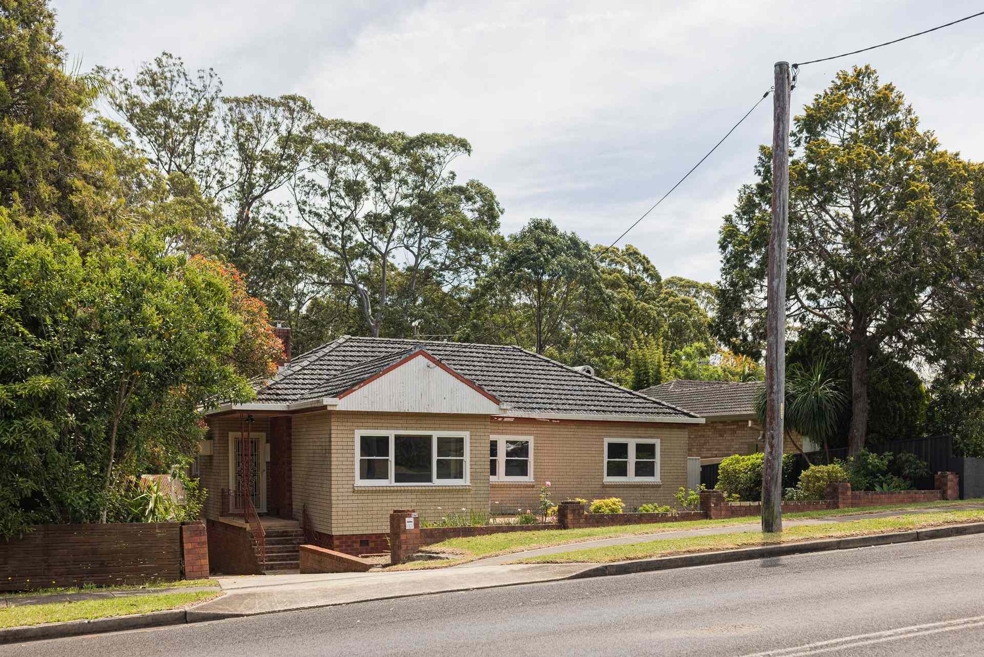 Prop-GPT: House: NSW North Nowra, NSW 2541 Your Next Chapter Starts Here - Space, Potential & Prime Location