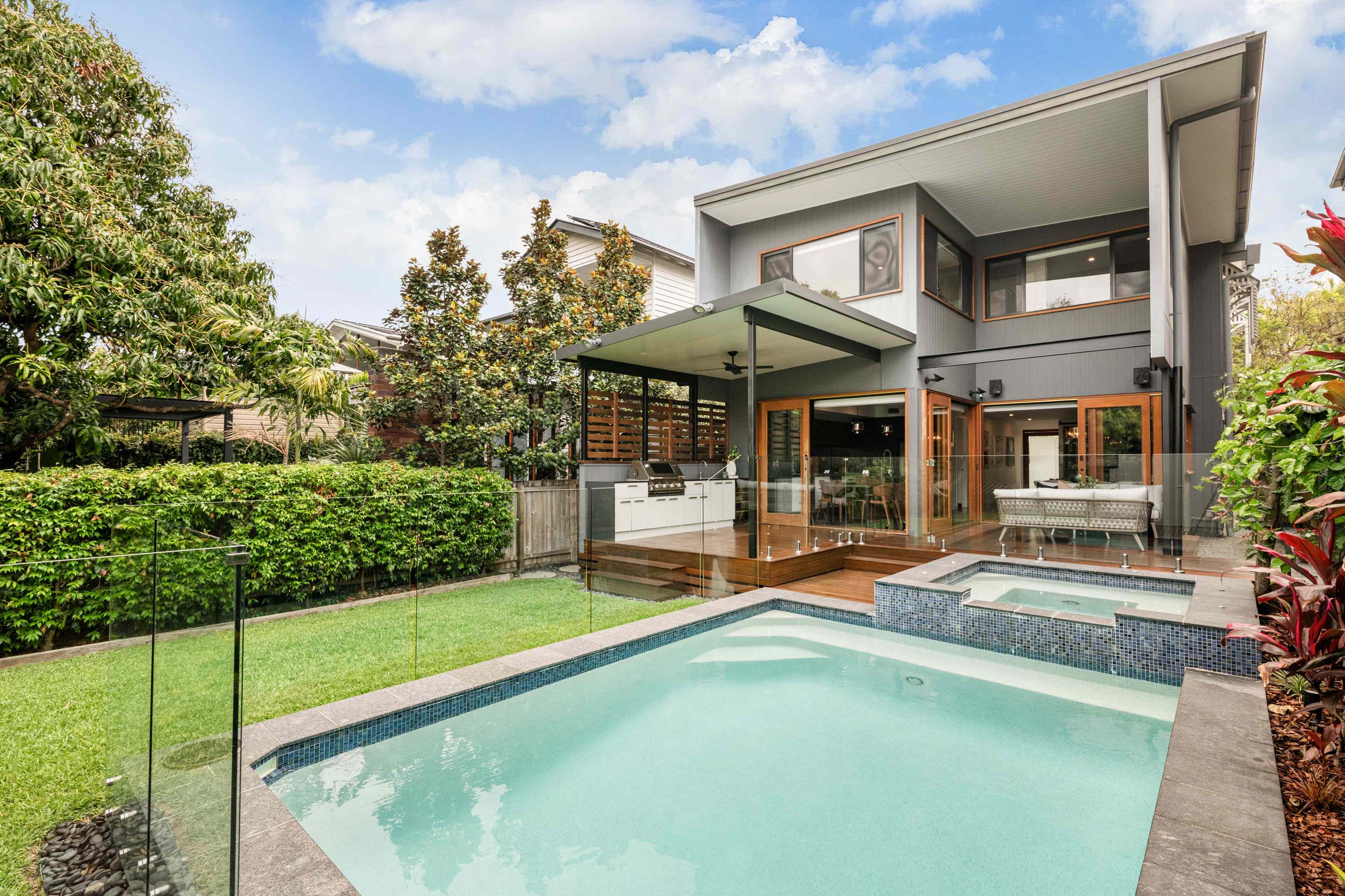 Prop-GPT: House: QLD Paddington, QLD 4064 Impeccible Contemporary Home, Ideal Paddington Location