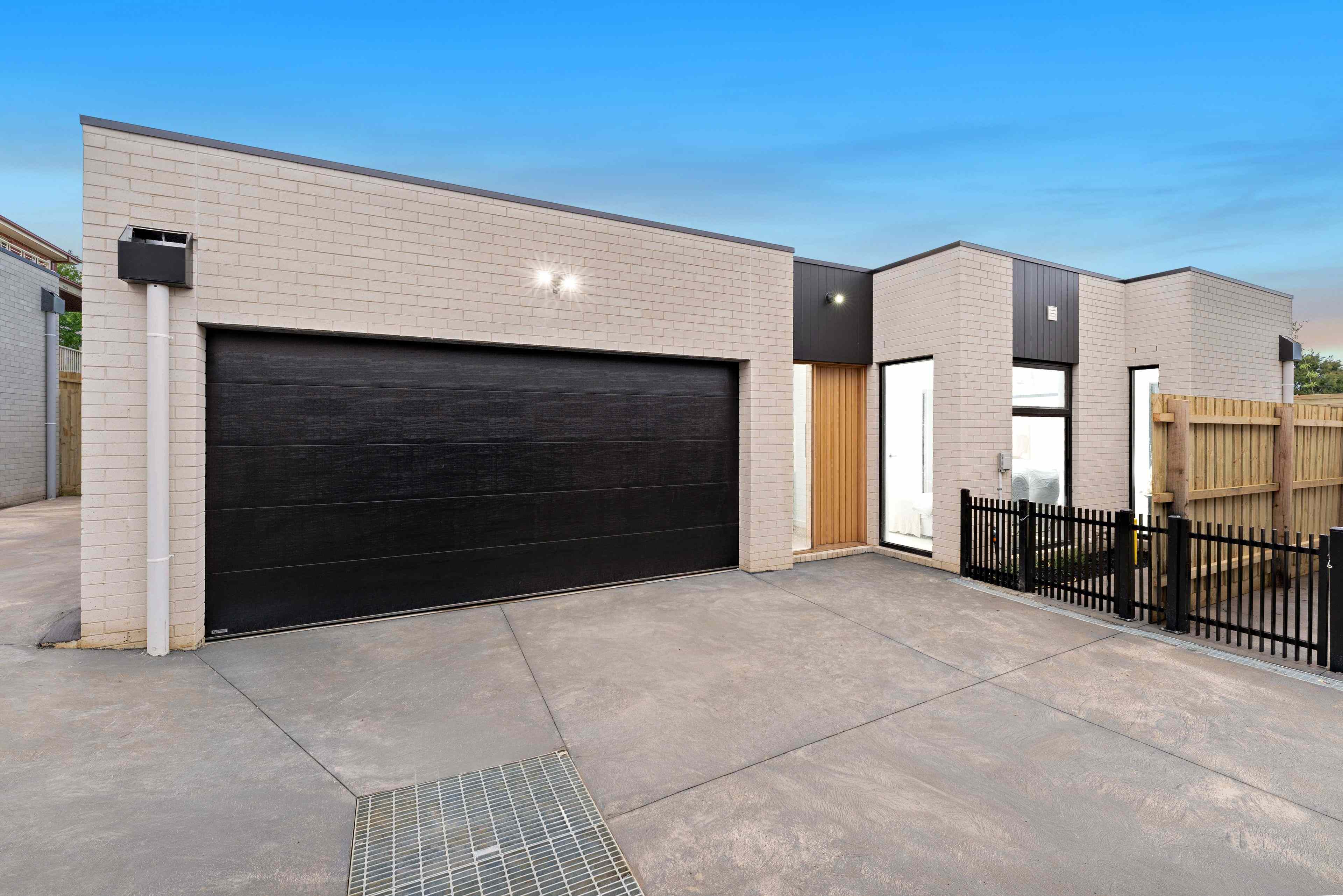 Sophisticated, Single-Level Luxury in Lysterfield: VIC Lysterfield, VIC 3156 Townhouse | Prop-GPT the AI-Powered Property Portal