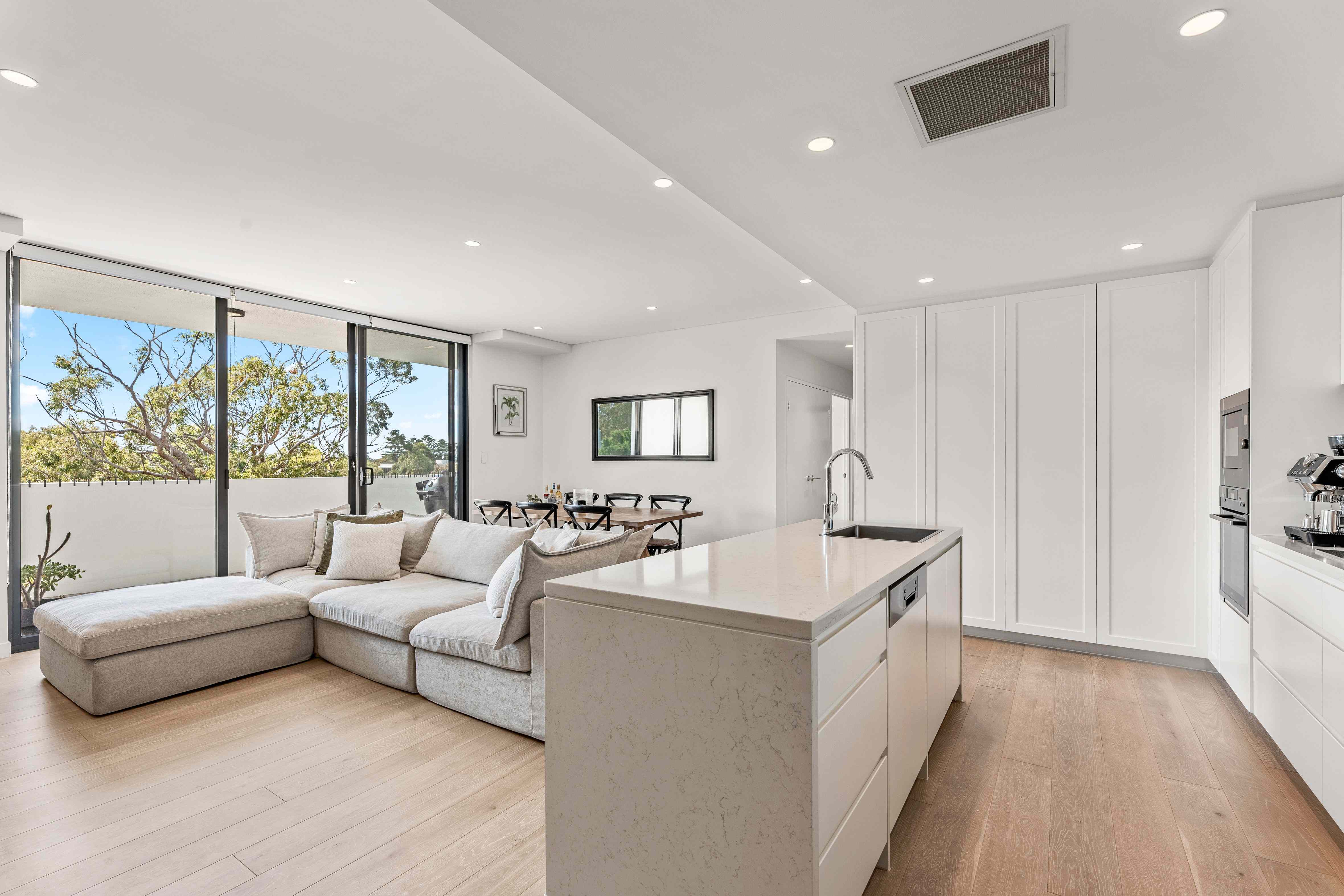 Stylish Apartment Living in a Prime Location: NSW Sutherland, NSW 2232 Apartment | Prop-GPT the AI-Powered Property Portal