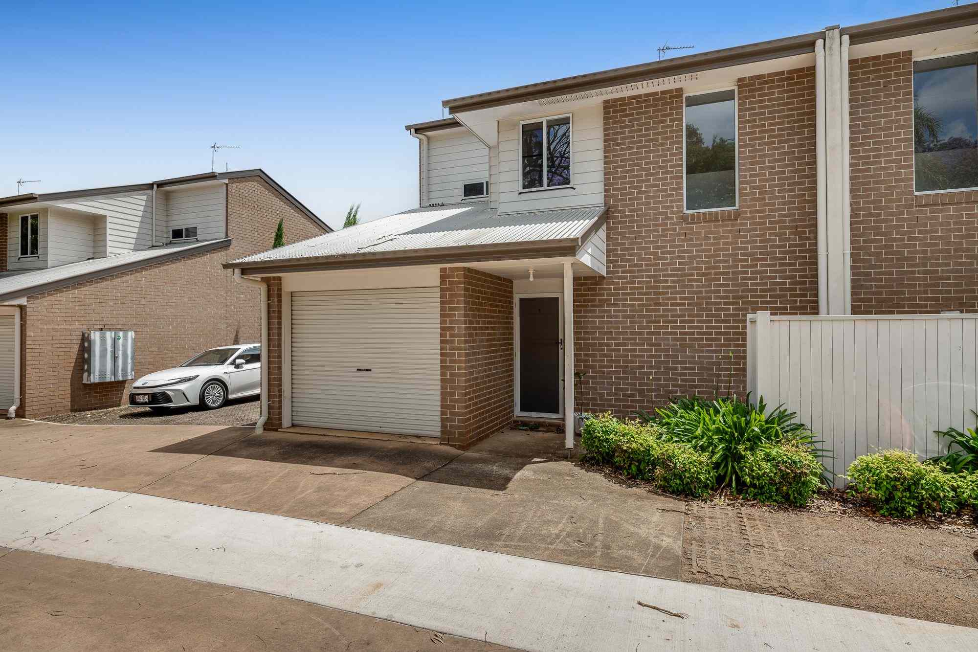 Spacious Townhouse in Prime Location - The Perfect Investment!: QLD Newtown, QLD 4350 Unit | Prop-GPT the AI-Powered Property Portal