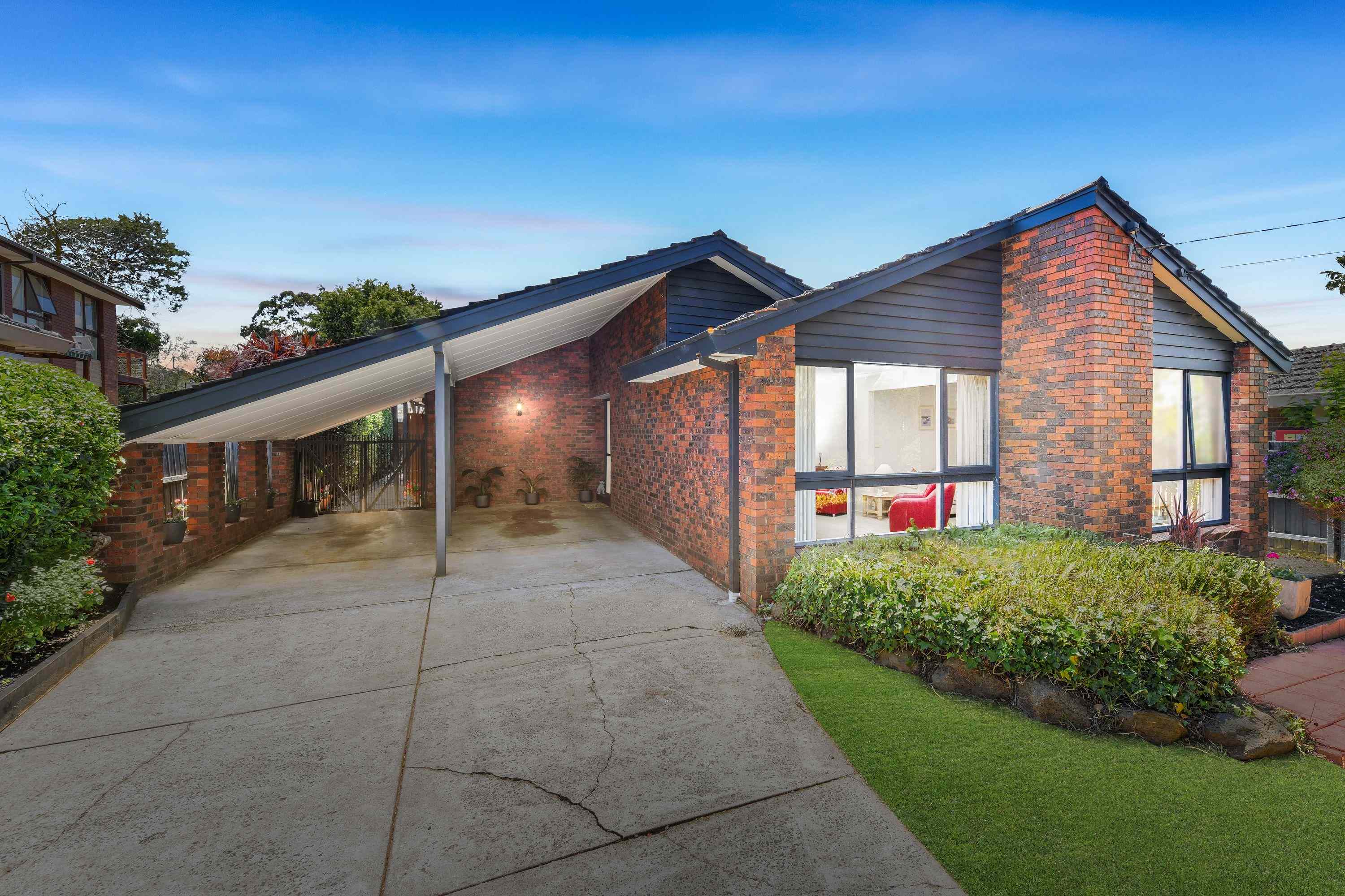 Harmonious comfort meets prime convenience: VIC Glen Waverley, VIC 3150 House | Prop-GPT the AI-Powered Property Portal