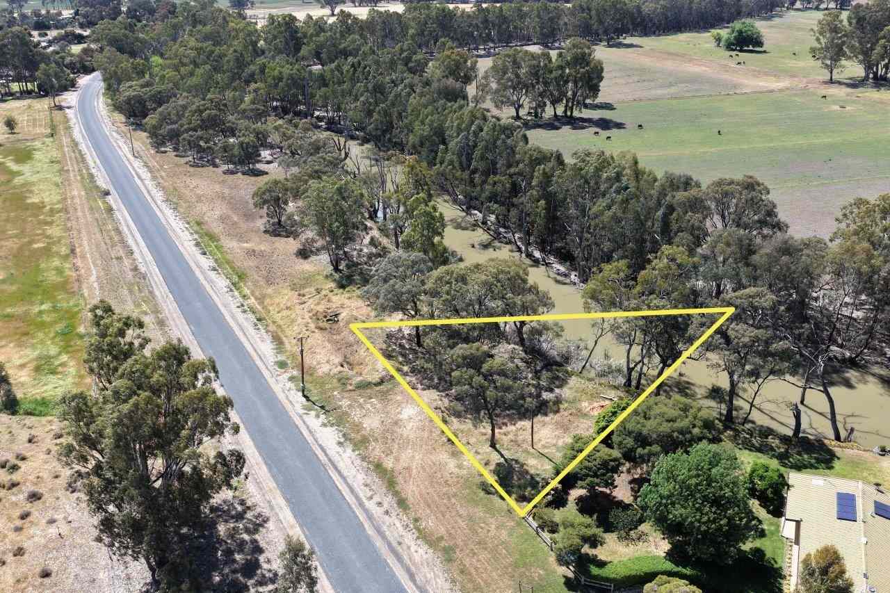 Creekside Block Near Barham: NSW Barham, NSW 2732 Land | Prop-GPT the AI-Powered Property Portal