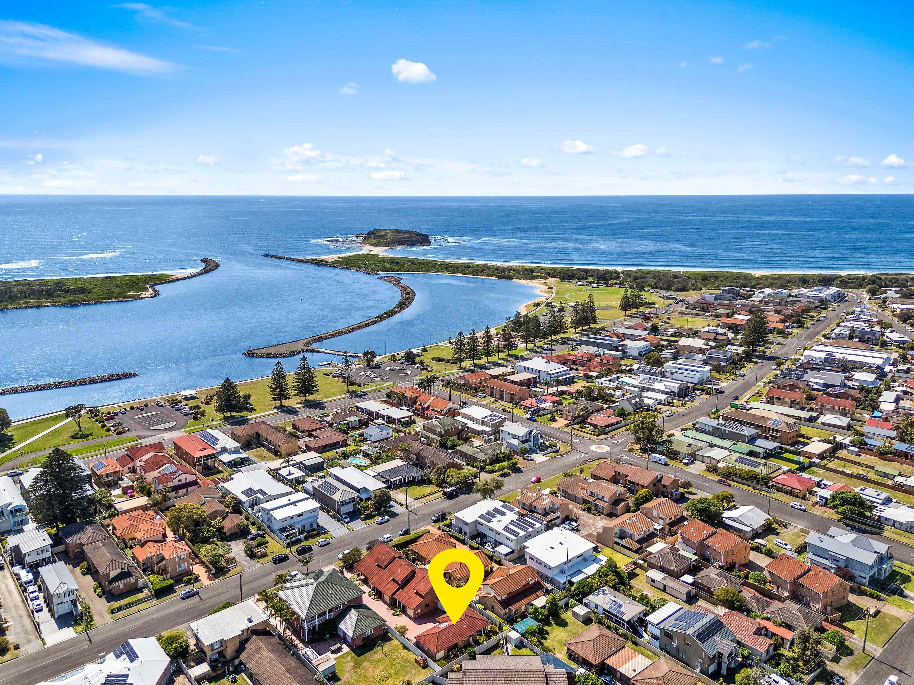 Immaculate Coastal Villa - Low-Maintenance Living Close to Lake and Beach: NSW Lake Illawarra, NSW 2528 Villa | Prop-GPT the AI-Powered Property Portal