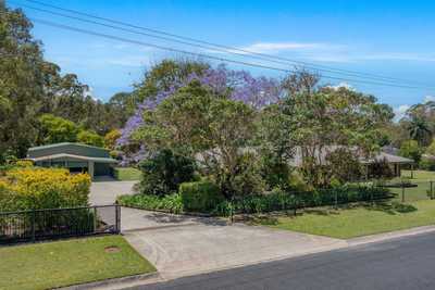 BRING YOUR CHILDREN AND GRANDCHILDREN - NO TIME FOR TECHNOLOGY ! TOO MUCH FUN TO BE HAD IN THE YARD.: QLD Capalaba, QLD 4157 House | Prop-GPT the AI-Powered Property Portal