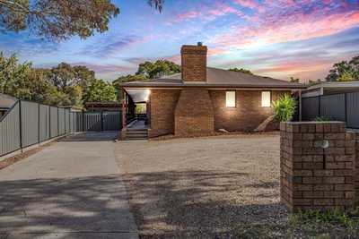 A Warm, Welcoming Family Haven in Sought - After Gumtree Hills: VIC Sunbury, VIC 3429 House | Prop-GPT the AI-Powered Property Portal