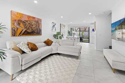 Stylish, Spacious & Secure - The Perfect Merrimac Address: QLD Merrimac, QLD 4226 Townhouse | Prop-GPT the AI-Powered Property Portal