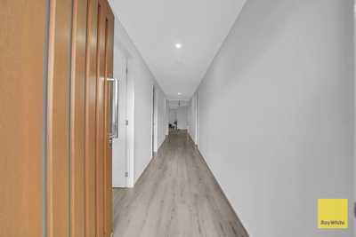 A Masterpiece of Modern Design in the Heart of Little Springs:   House | Prop-GPT the AI-Powered Property Portal