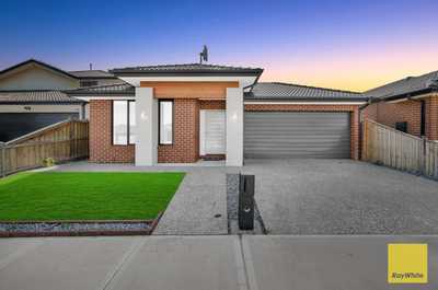 Luxury Family Living in a Prime Location: VIC Rockbank, VIC 3335 House | Prop-GPT the AI-Powered Property Portal