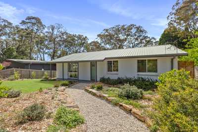 CHARMING BRICK HOME WITH ROOM TO GROW: NSW Katoomba, NSW 2780 House | Prop-GPT the AI-Powered Property Portal