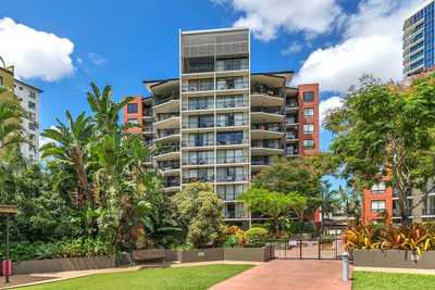 Tranquil Garden-Facing Apartment in the Heart of Kangaroo Point!: QLD Kangaroo Point, QLD 4169 Townhouse | Prop-GPT the AI-Powered Property Portal