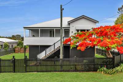 CITY-VIEW CHARACTER QUEENSLANDER POISED FOR NEW BEGINNINGS: QLD Corinda, QLD 4075 House | Prop-GPT the AI-Powered Property Portal