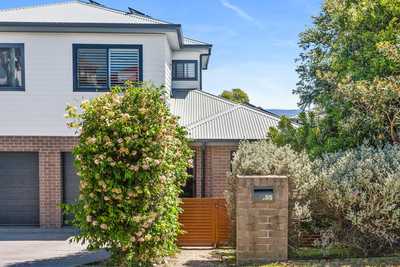 Modern Townhouse with Great Escarpment Views: NSW Port Kembla, NSW 2505 House | Prop-GPT the AI-Powered Property Portal