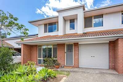 3 Bedroom Home with beautiful back yard in Somerset Gardens Estate - A Rare Opportunity in Reedy Creek: QLD Reedy Creek, QLD 4227 Townhouse | Prop-GPT the AI-Powered Property Portal