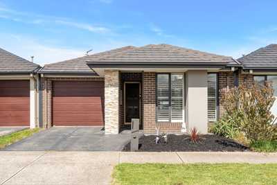 Modern Style with Easy-Living Appeal: VIC Craigieburn, VIC 3064 House | Prop-GPT the AI-Powered Property Portal