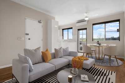 Fully Renovated Top-Floor Unit with Mountain Views in Central Richmond: NSW Richmond, NSW 2753 Unit | Prop-GPT the AI-Powered Property Portal