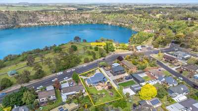 A Tuscan-inspired sanctuary with stunning views: SA Mount Gambier, SA 5290 House | Prop-GPT the AI-Powered Property Portal