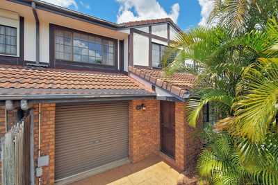BEAUTIFUL AND RARE TUDOR STYLE TOWNHOUSE IN GREAT LOCATION!: QLD Runcorn, QLD 4113 Townhouse | Prop-GPT the AI-Powered Property Portal