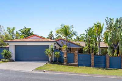 Room to Grow, Space to Enjoy: Stylish Family Home in Helensvale: QLD Helensvale, QLD 4212 House | Prop-GPT the AI-Powered Property Portal