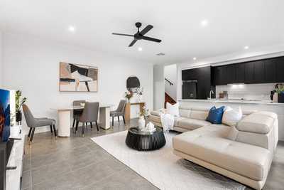 1/25 Orana Street, CARINA, QLD 4152 - Townhouse for Sale - harcourts.net: QLD Carina, QLD 4152 House | Prop-GPT the AI-Powered Property Portal